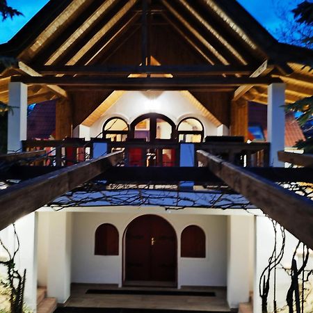 Klara Vendeghaz Villa Badacsonyors ภายนอก รูปภาพ