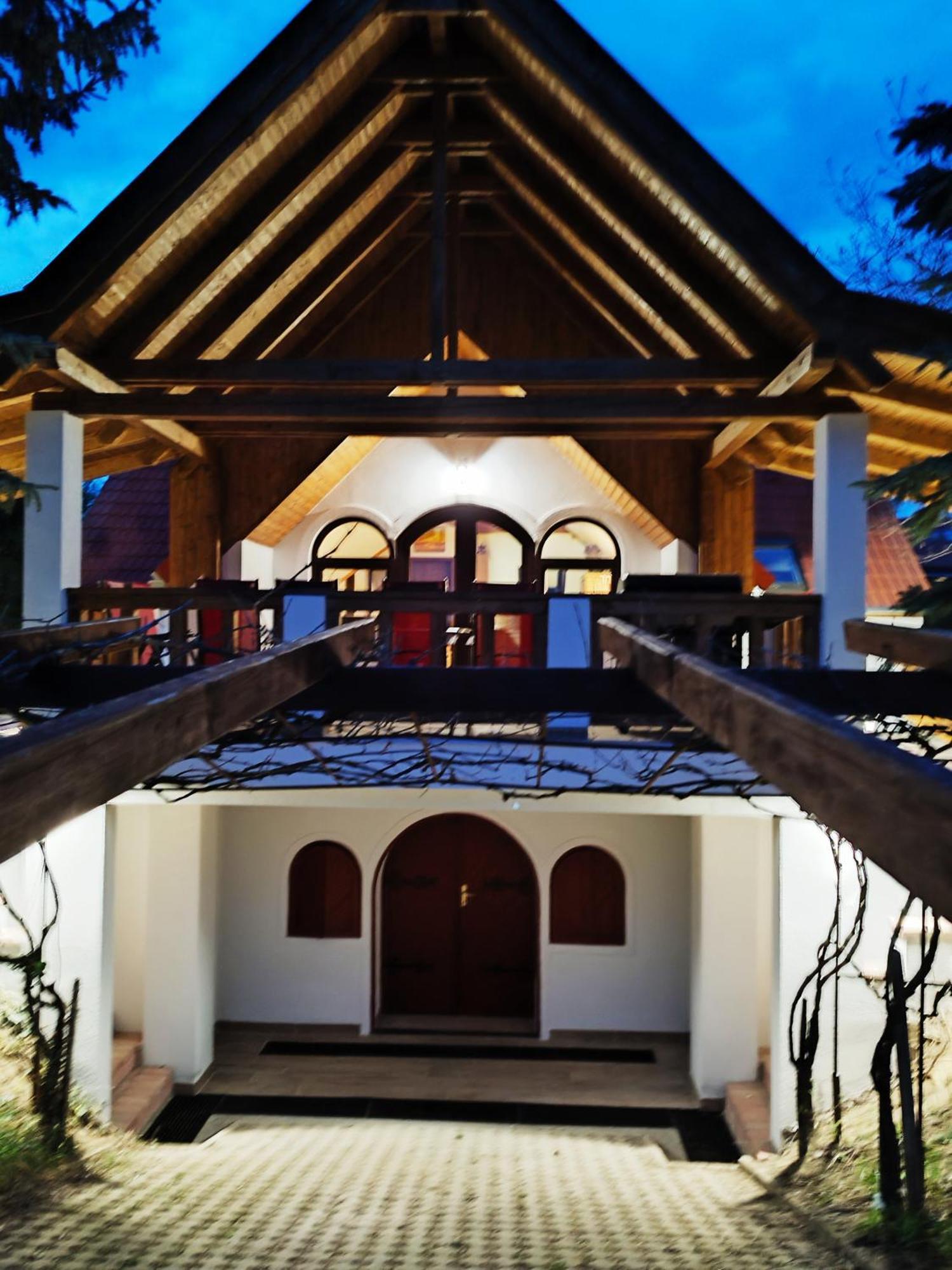 Klara Vendeghaz Villa Badacsonyors ภายนอก รูปภาพ